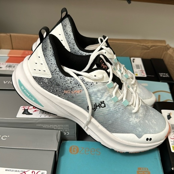 RYKA No Limit Training Shoe - Picture 4 of 9
